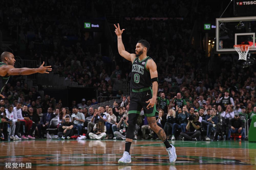 在曼城效力 在曼城效力