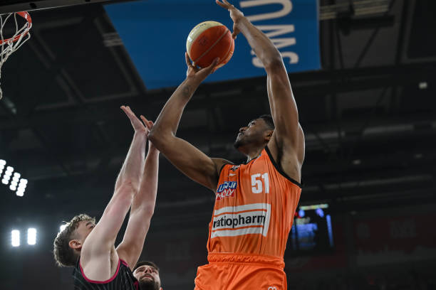 更意味着他 更意味着他